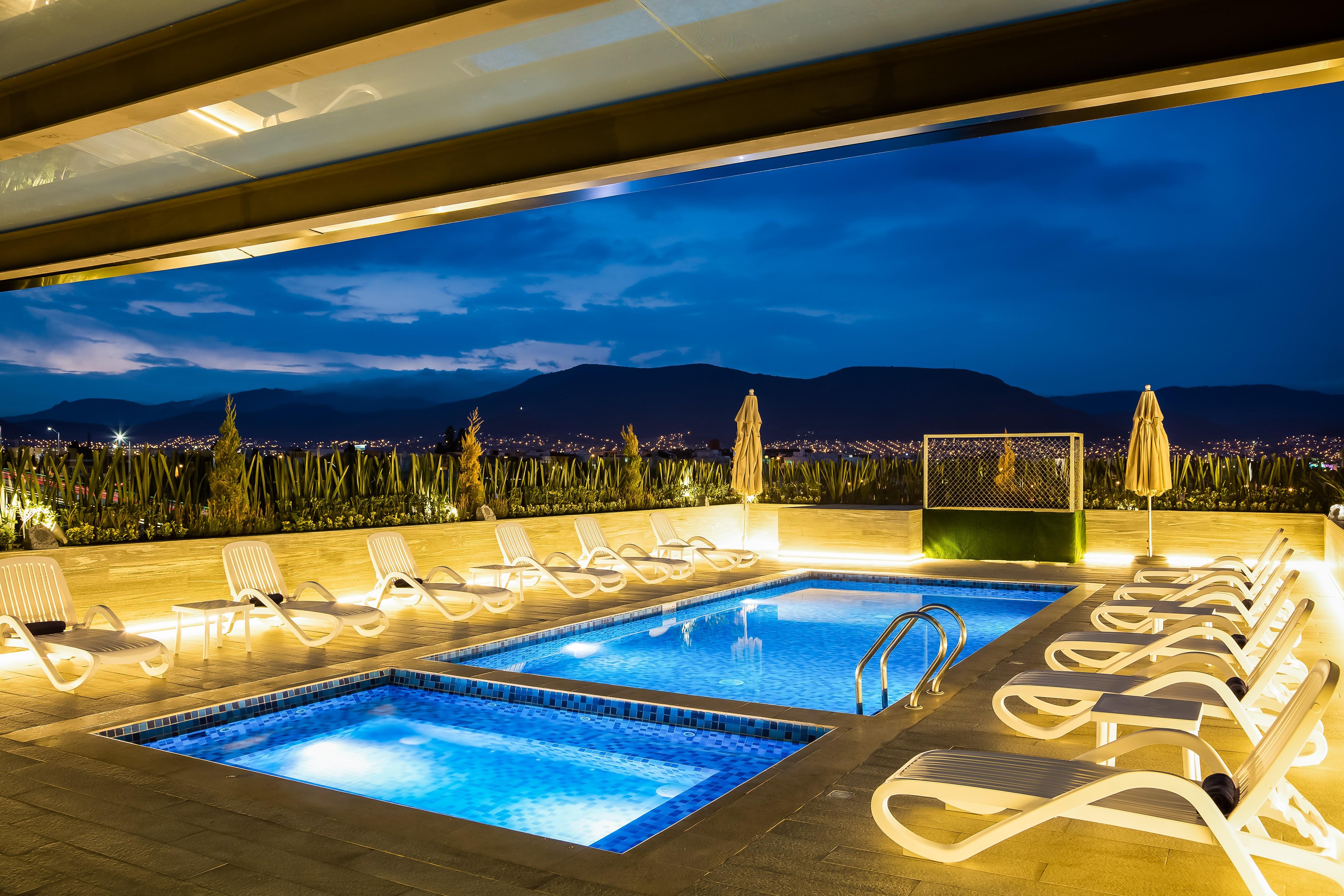 Fiesta Inn Pachuca Gran Patio Exterior photo
